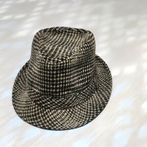 Vintage M/L Stylish Houndstooth Fedora Hat .